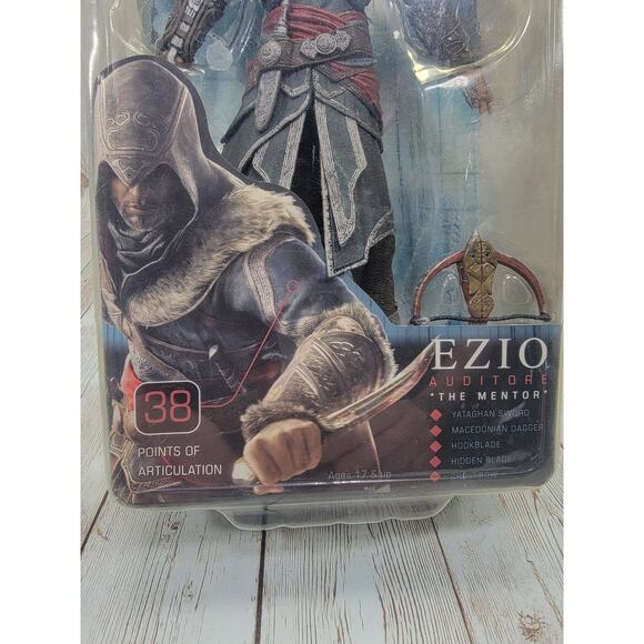 Assassin's Creed Revelations Ezio The Mentor Action Figure New - Picture 6 of 7